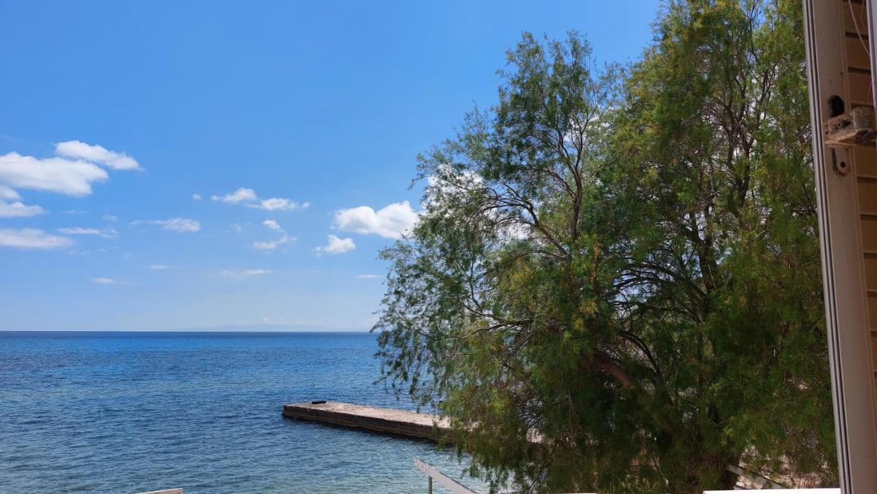 Fotis Beach Apartment At Komi Komi  Kültér fotó